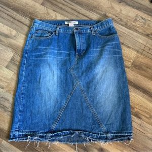 Abercrombie & Fitch Women's Denim Distressed Mid Length Raw Hem Skirt, Size 10
